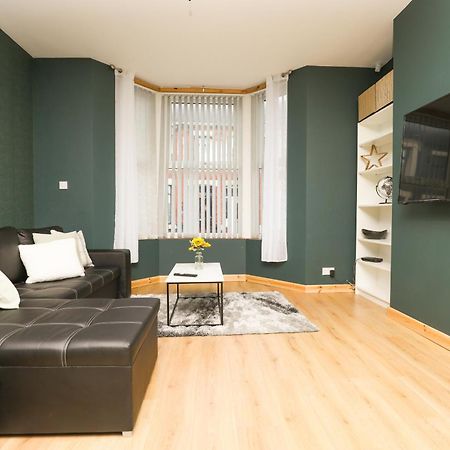 Anfield Luxe Retreat - Stylish Stay With Parking - Steps From Stadium - Short Drive To City Centre Liverpool Dış mekan fotoğraf