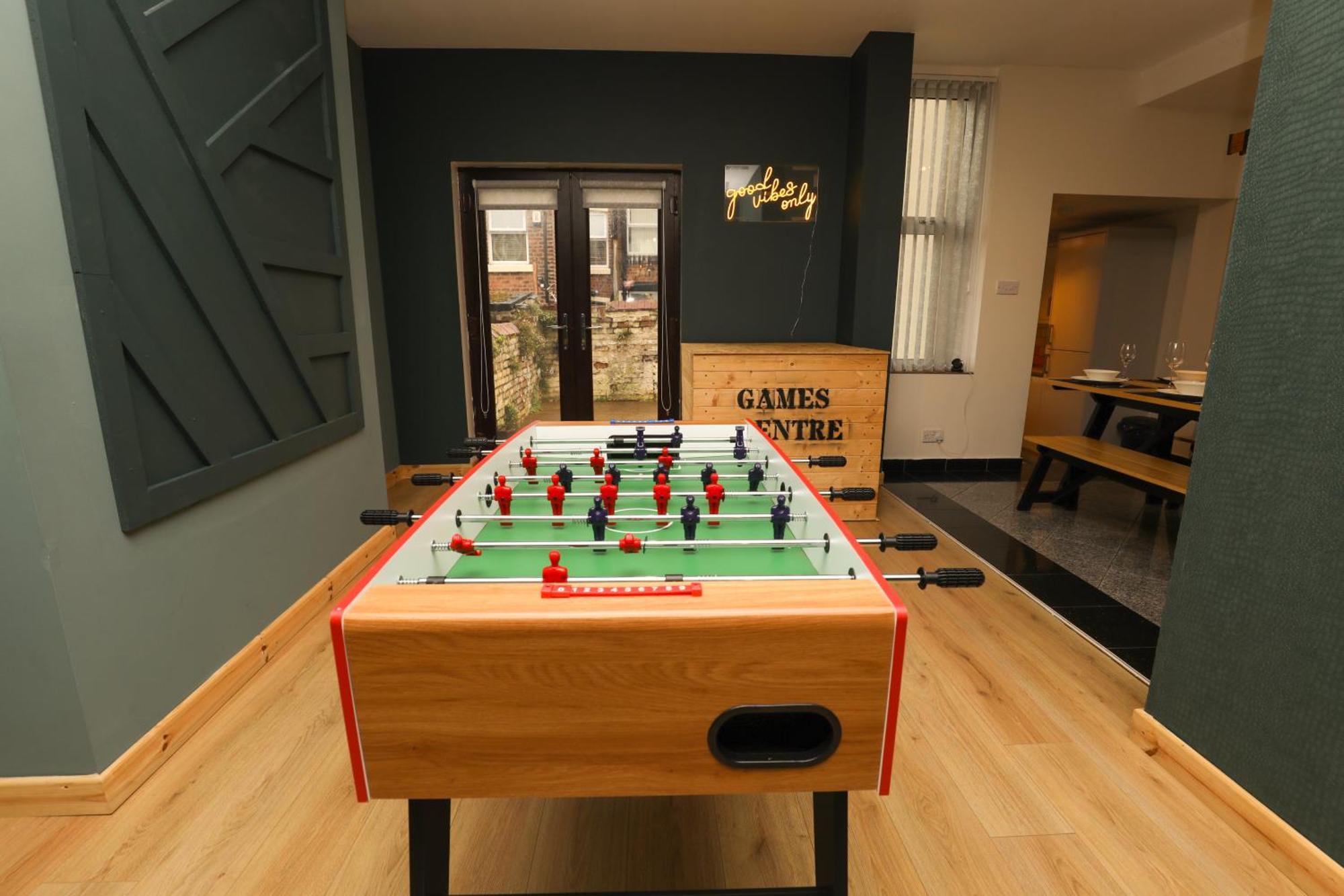 Anfield Luxe Retreat - Stylish Stay With Parking - Steps From Stadium - Short Drive To City Centre Liverpool Dış mekan fotoğraf