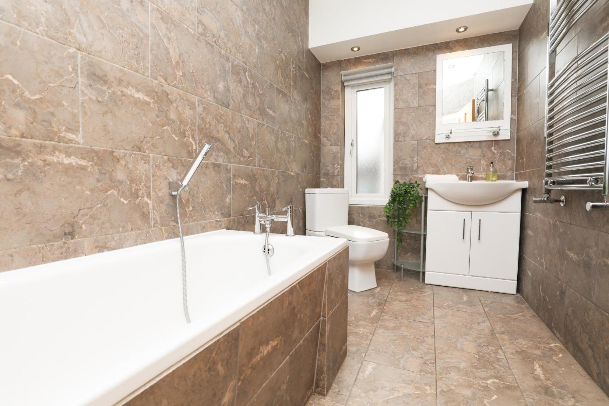Anfield Luxe Retreat - Stylish Stay With Parking - Steps From Stadium - Short Drive To City Centre Liverpool Dış mekan fotoğraf